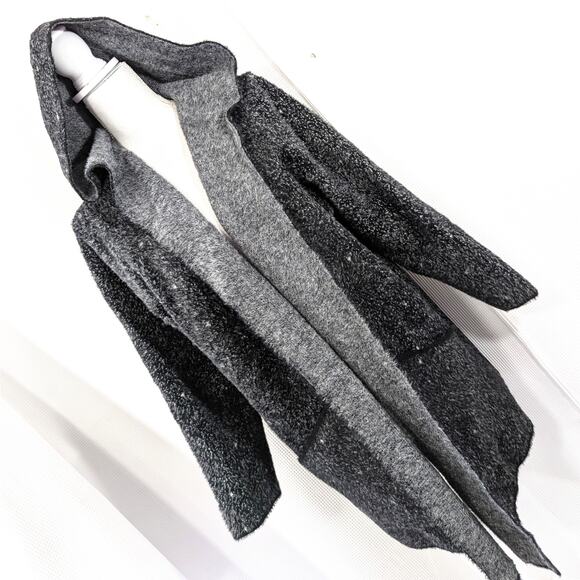 NWOT! CYRUS! SOFT, THICK BLACK AND CREAM MARLED DUSTER HOODIE SWEATER! SZ 2X - Picture 1 of 10